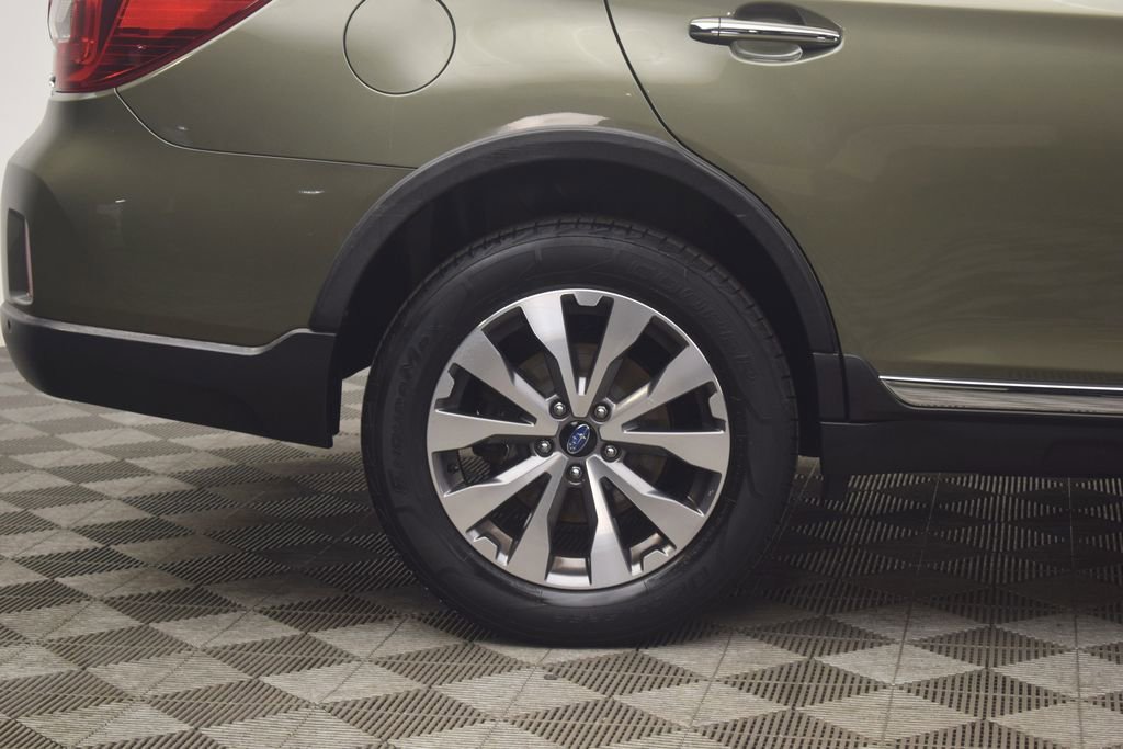 Used 2017 Subaru Outback 2.5i Touring image 32