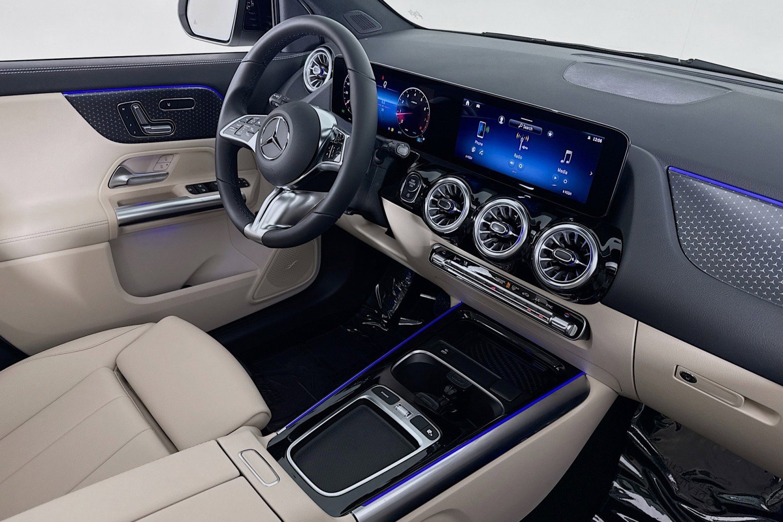 New 2026 Mercedes-Benz GLA 250 image 15