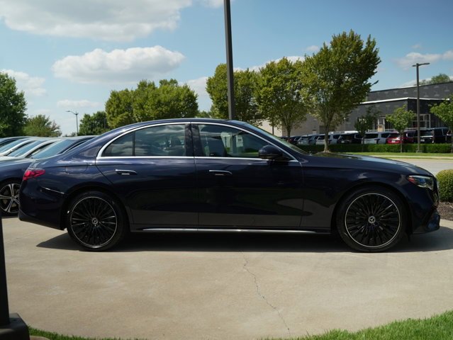 Used 2026 Mercedes-Benz E 350 4MATIC Sedan image 9