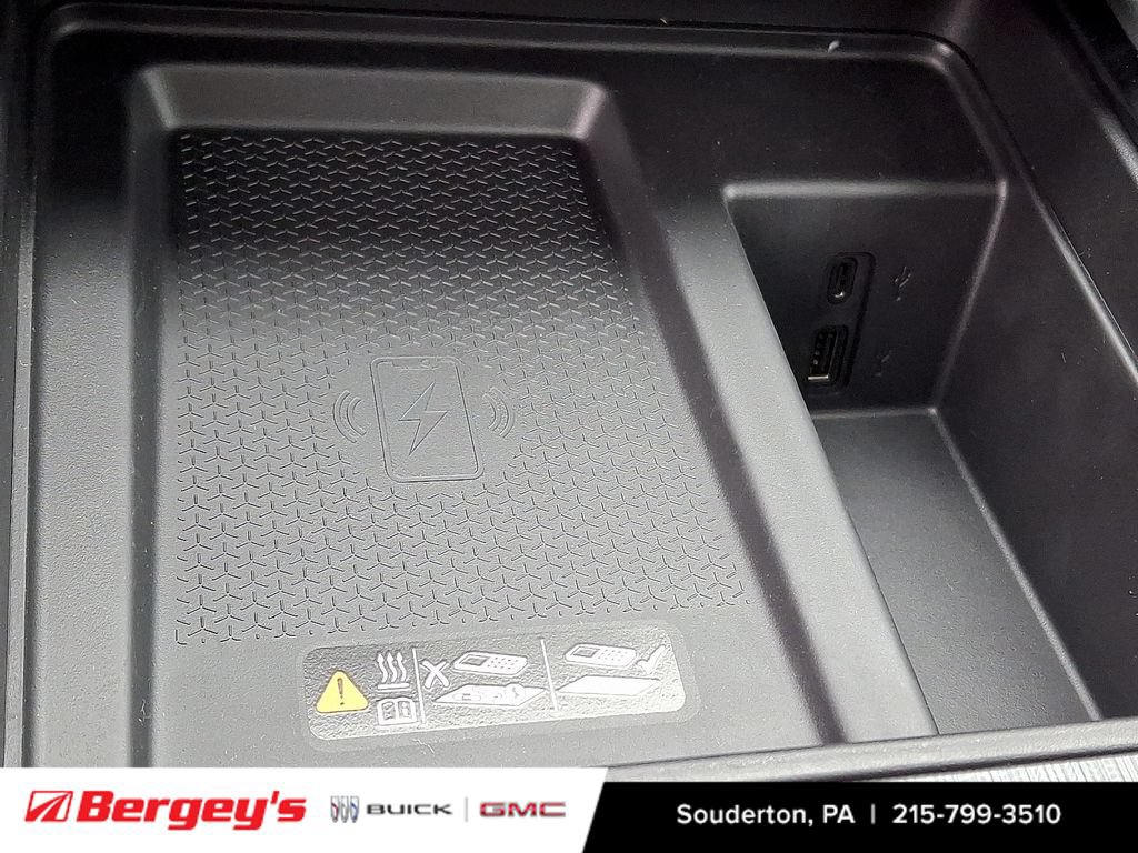 New 2026 GMC Acadia AT4 w/ Luxury Package AWD/4WD image 18