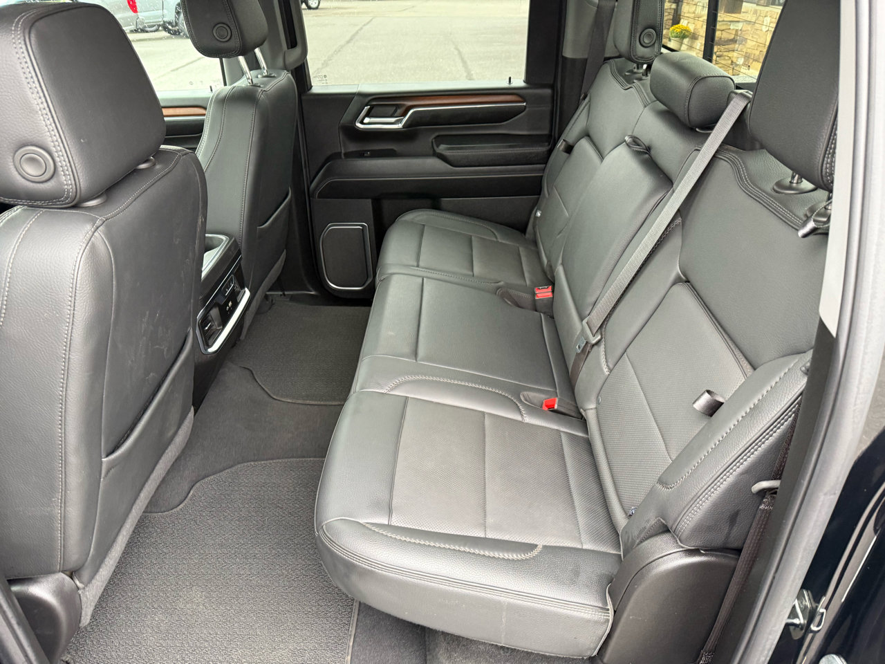 Used 2024 GMC Sierra 2500 Denali w/ Denali Reserve Package image 14