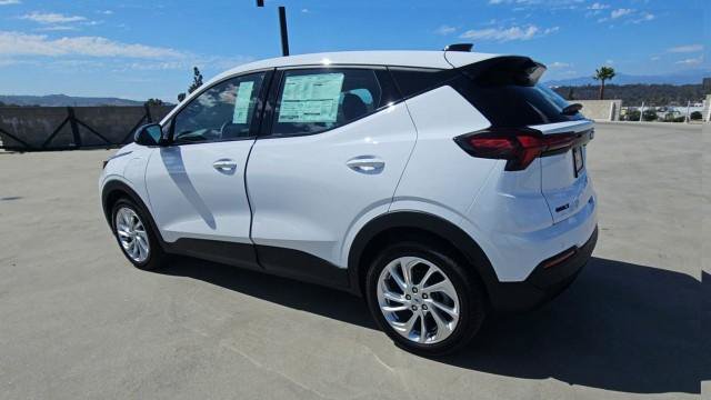 New 2027 Chevrolet Bolt LT w/ Comfort Package FWD image 6