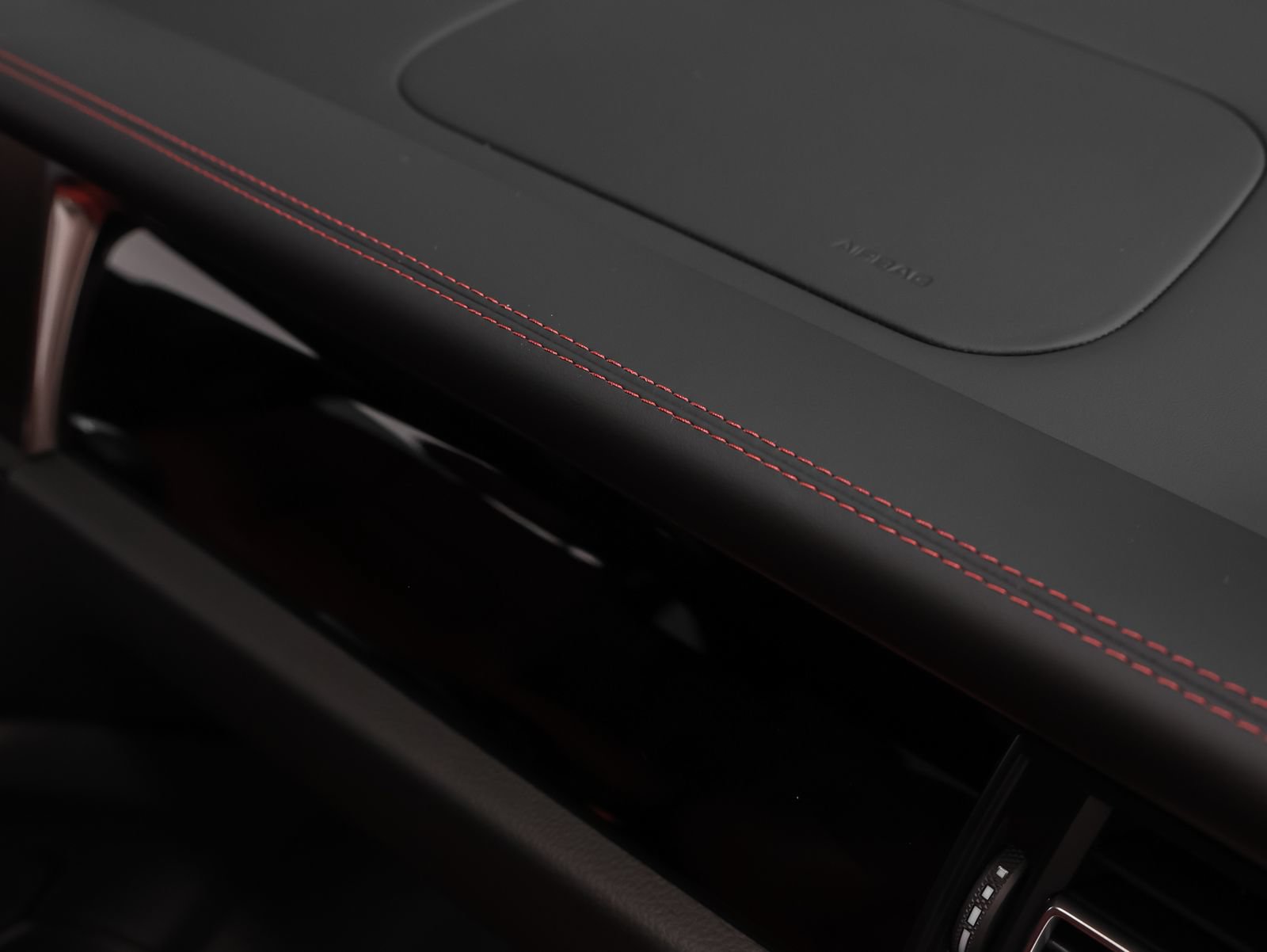 New 2026 Porsche Macan S AWD/4WD image 26