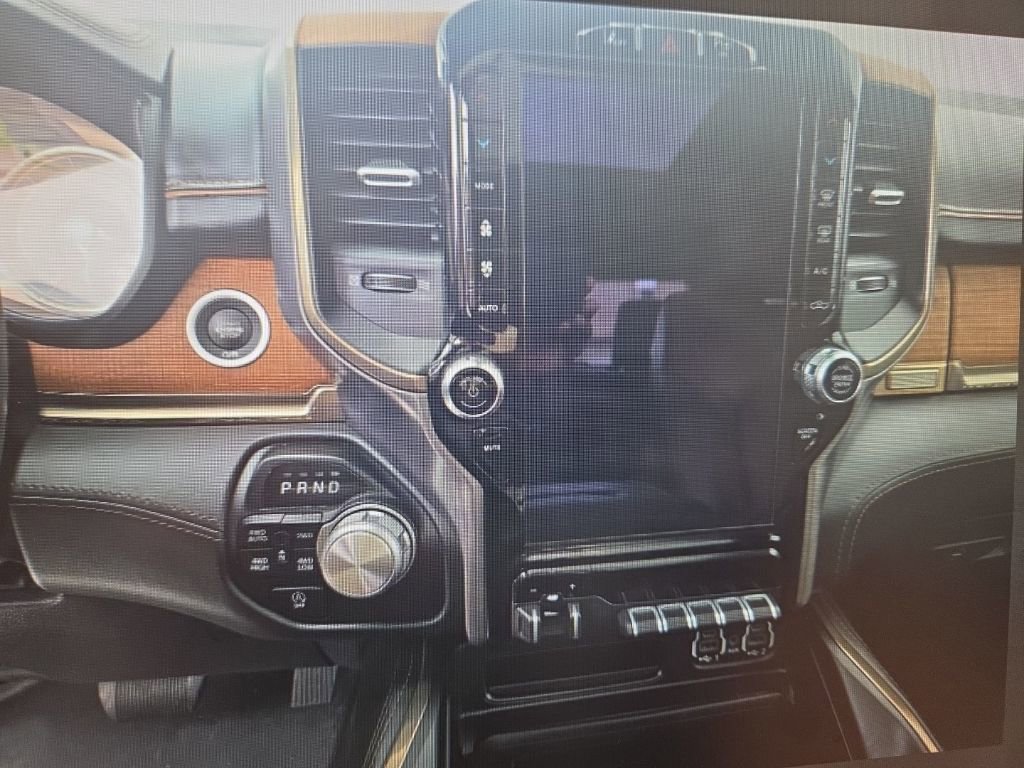 Used 2020 RAM 1500 Longhorn image 9