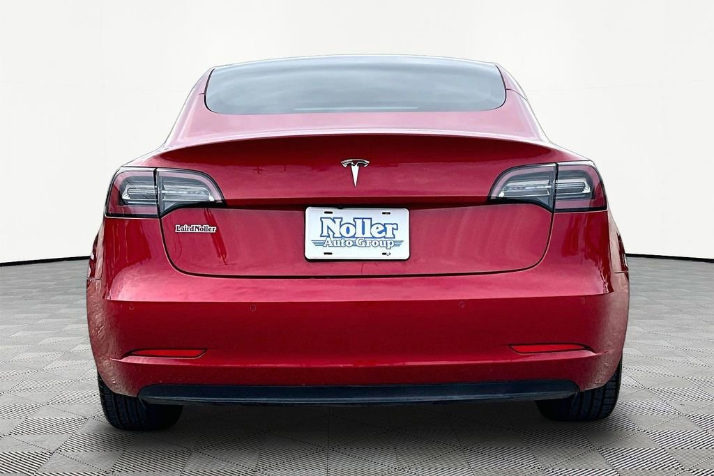 Used 2021 Tesla Model 3 Standard Range Plus image 4