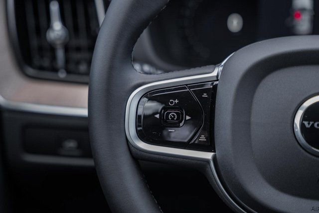 New 2026 Volvo XC60 B5 Plus w/ Protection Package Premier image 29