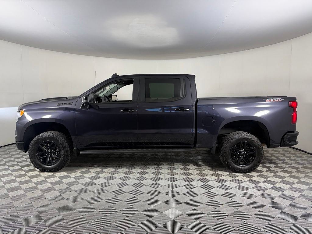 Used 2024 Chevrolet Silverado 1500 LT Trail Boss w/ Convenience Package II AWD/4WD image 11