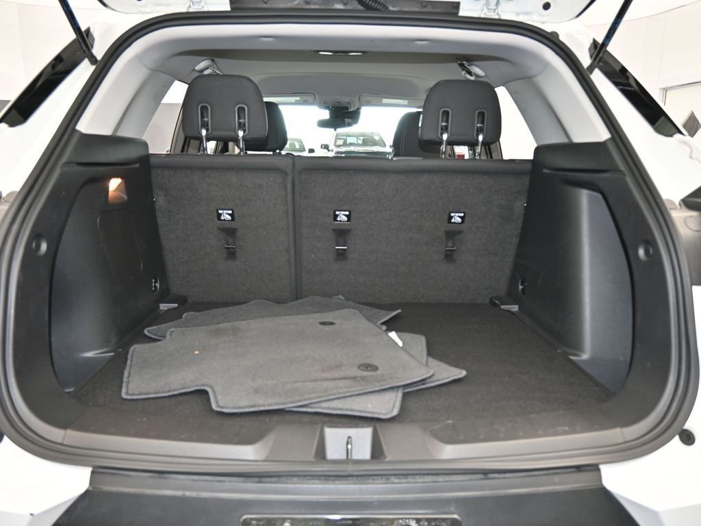 Used 2022 Chevrolet TrailBlazer LT w/ Driver Confidence Package image 34