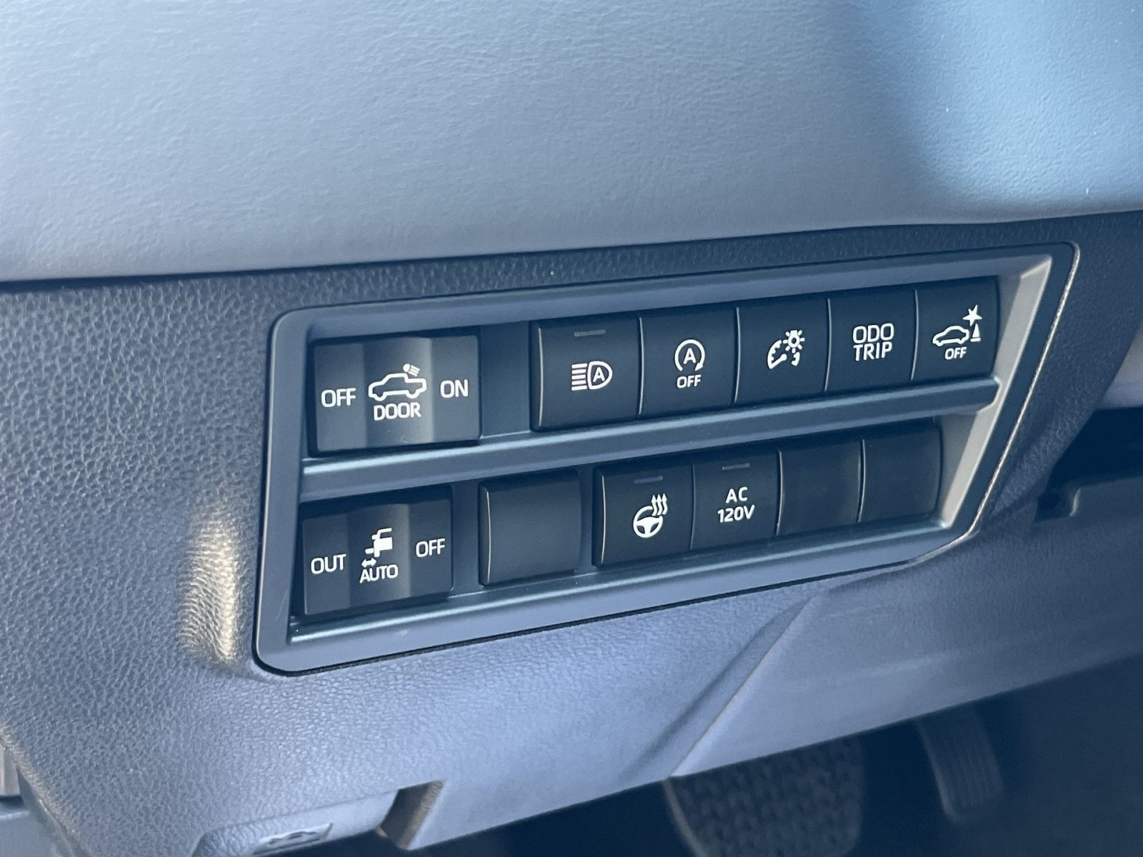 New 2026 Toyota Tundra Platinum AWD/4WD image 22