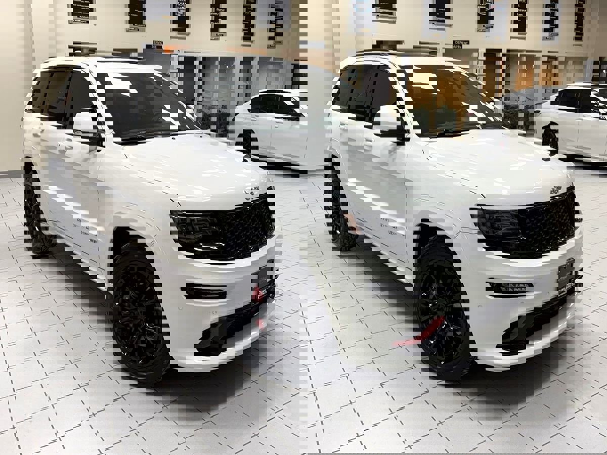 Used 2014 Jeep Grand Cherokee SRT8 image 7