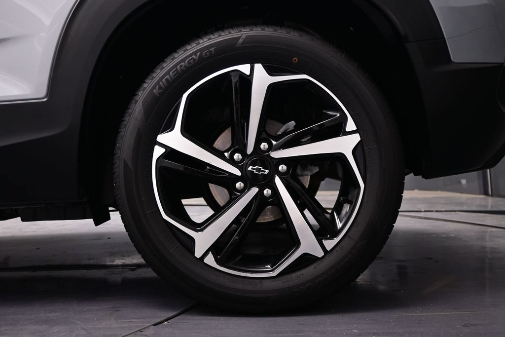 Used 2023 Chevrolet TrailBlazer RS w/ Convenience Package FWD image 35