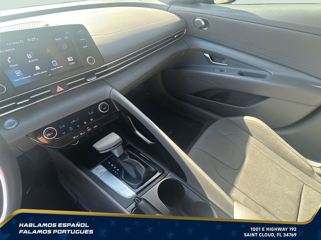 Used 2023 Hyundai Elantra SEL w/ Preferred Accessory Package FWD image 21