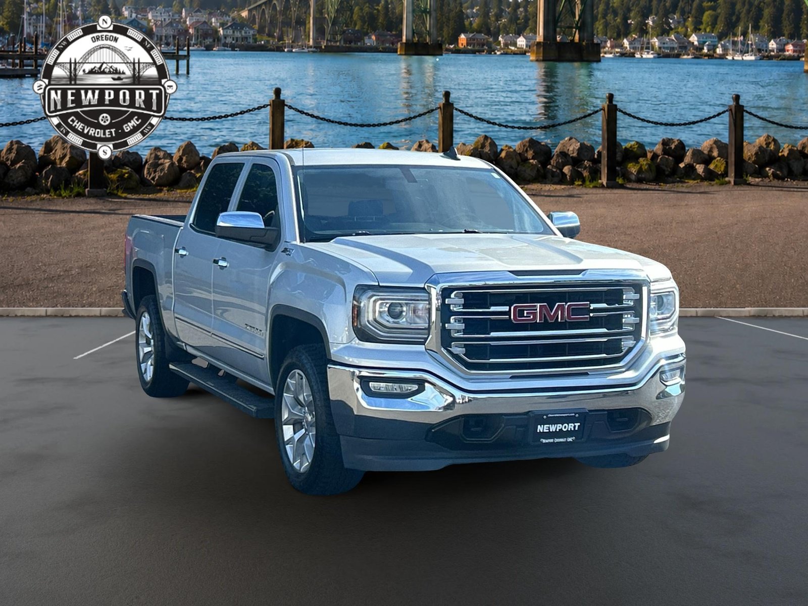 Used 2018 GMC Sierra 1500 SLT w/ SLT Premium Package AWD/4WD image 3