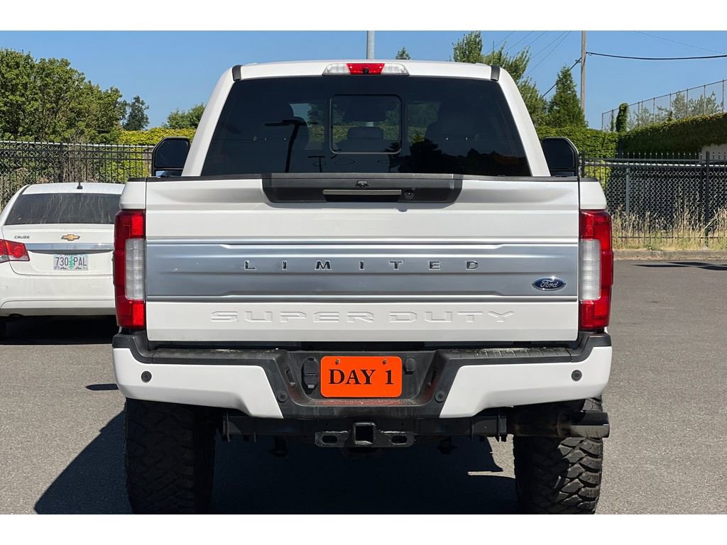 Used 2019 Ford F350 Limited image 6