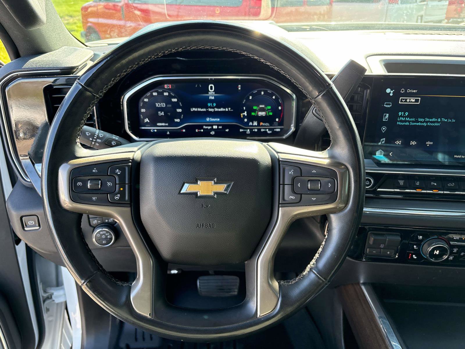 Used 2024 Chevrolet Silverado 2500 High Country w/ High Country Premium Package AWD/4WD image 13