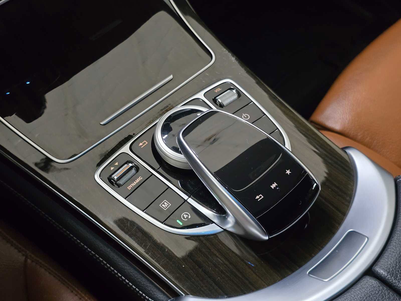 Used 2017 Mercedes-Benz GLC 300 4MATIC image 33