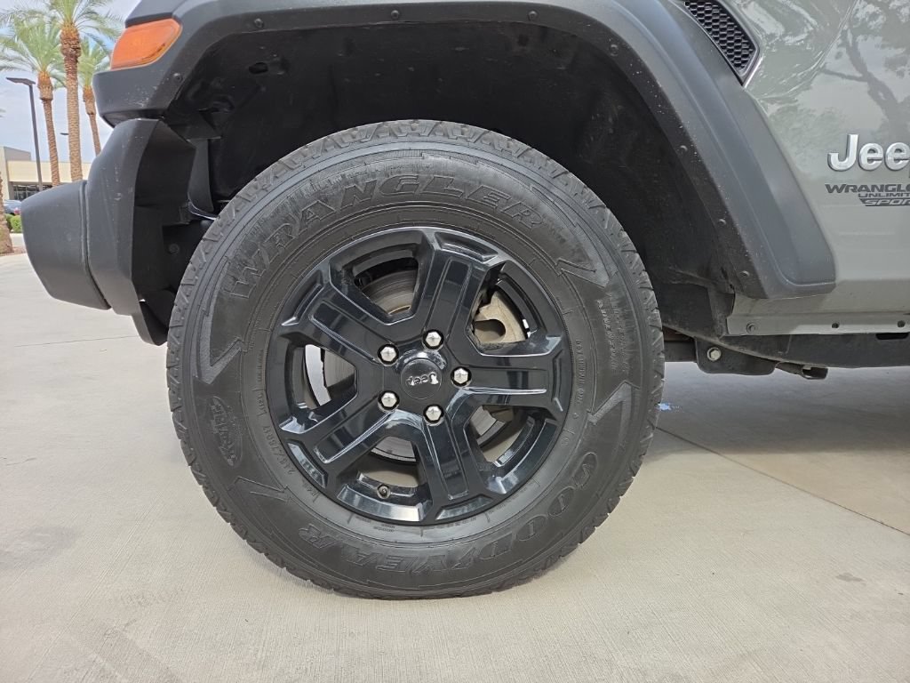 Used 2019 Jeep Wrangler Unlimited Sport S AWD/4WD image 12