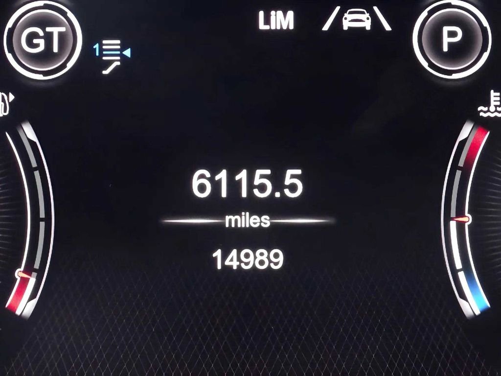 Used 2021 Aston Martin DBX image 29