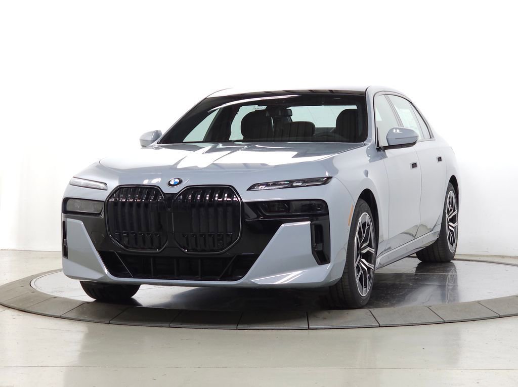 New 2026 BMW 760i xDrive w/ Executive Package image 3