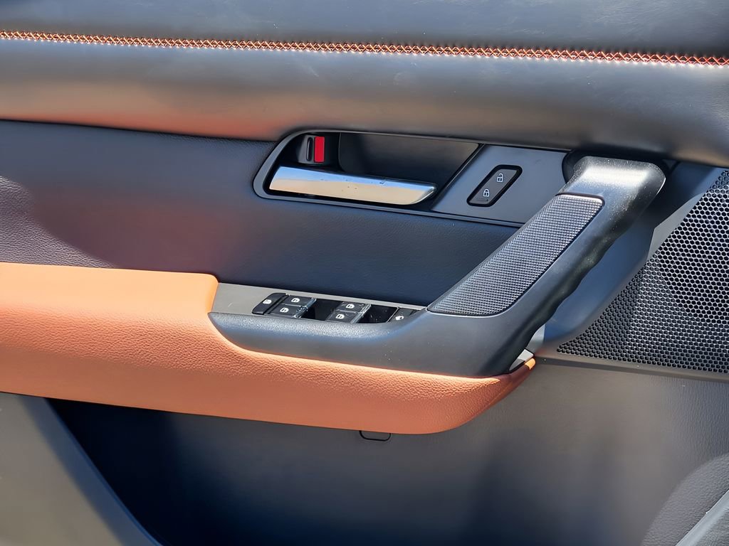 Used 2025 MAZDA CX-50 AWD 2.5 Turbo w/ Weather Package image 15