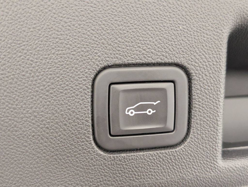 Certified 2022 Chevrolet Equinox Premier FWD image 31