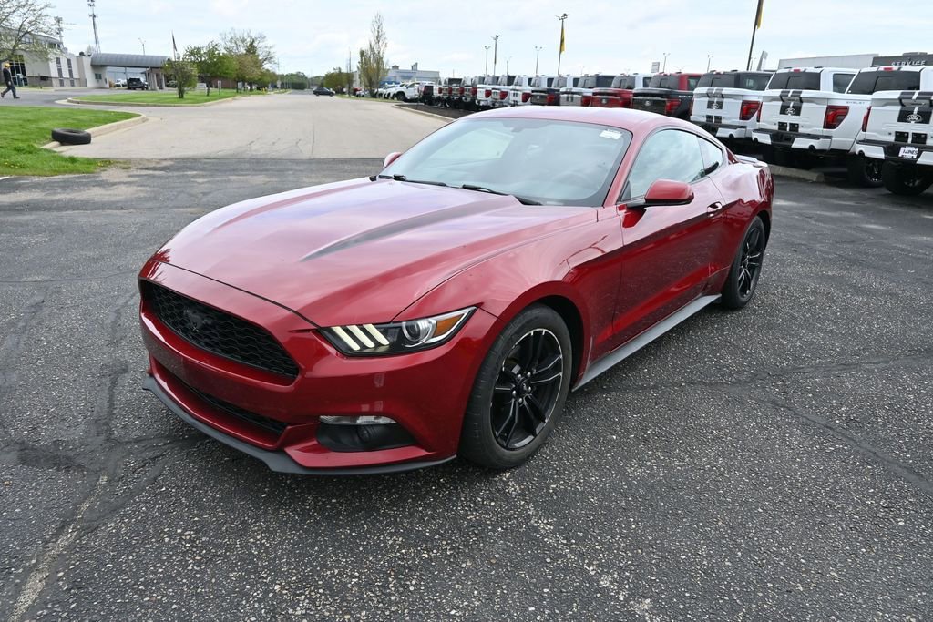 Used 2017 Ford Mustang Coupe RWD image 15