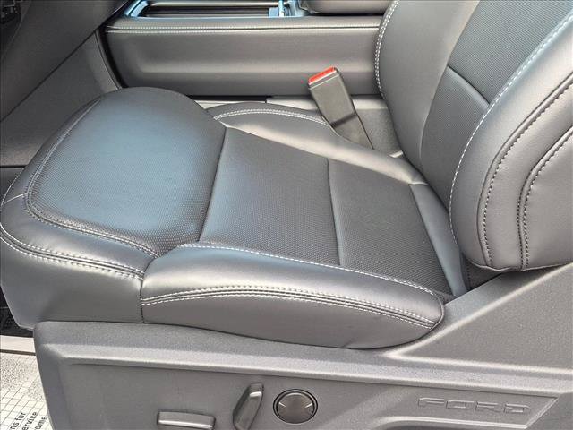 New 2027 Ford Expedition Max Platinum w/ Stealth Appearance Package AWD/4WD image 4