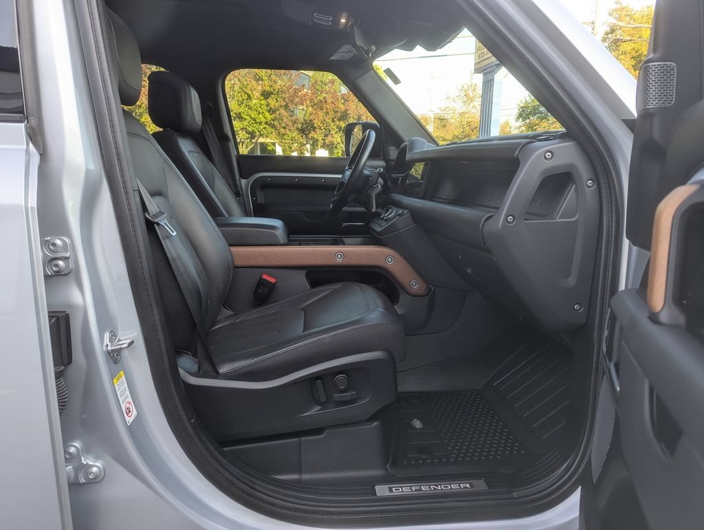 Used 2020 Land Rover Defender 110 X AWD/4WD image 33