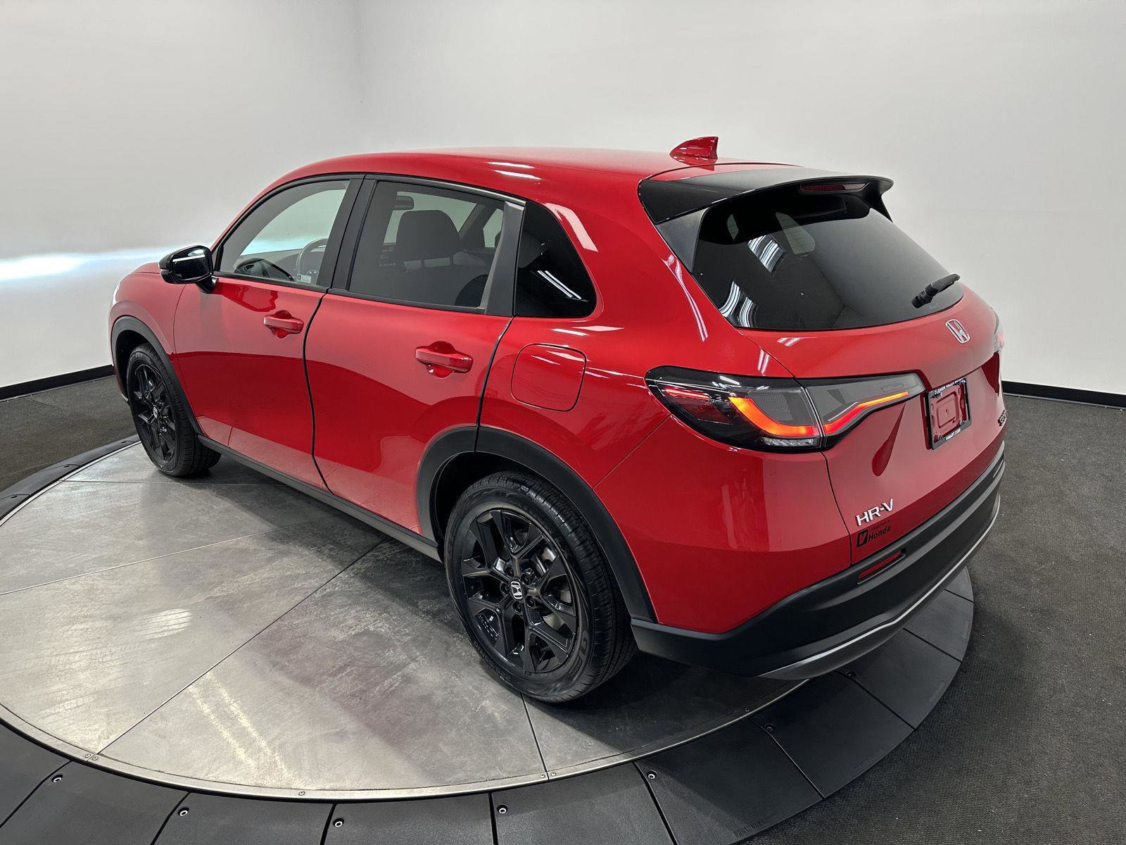 Certified 2023 Honda HR-V Sport image 5
