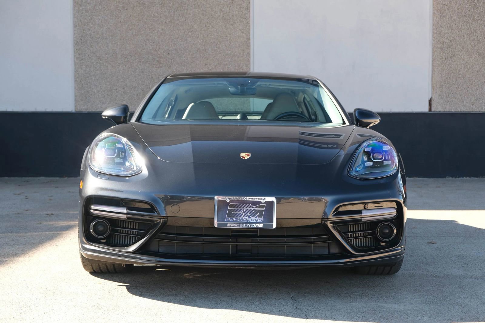 Used 2017 Porsche Panamera Turbo w/ Carbon Fiber Interior Package image 2