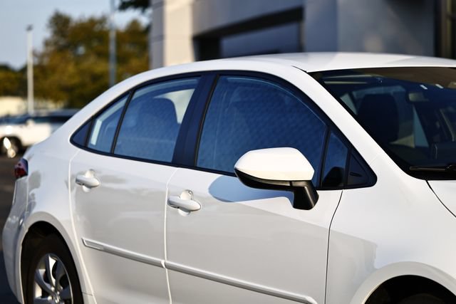 Used 2024 Toyota Corolla LE FWD image 3