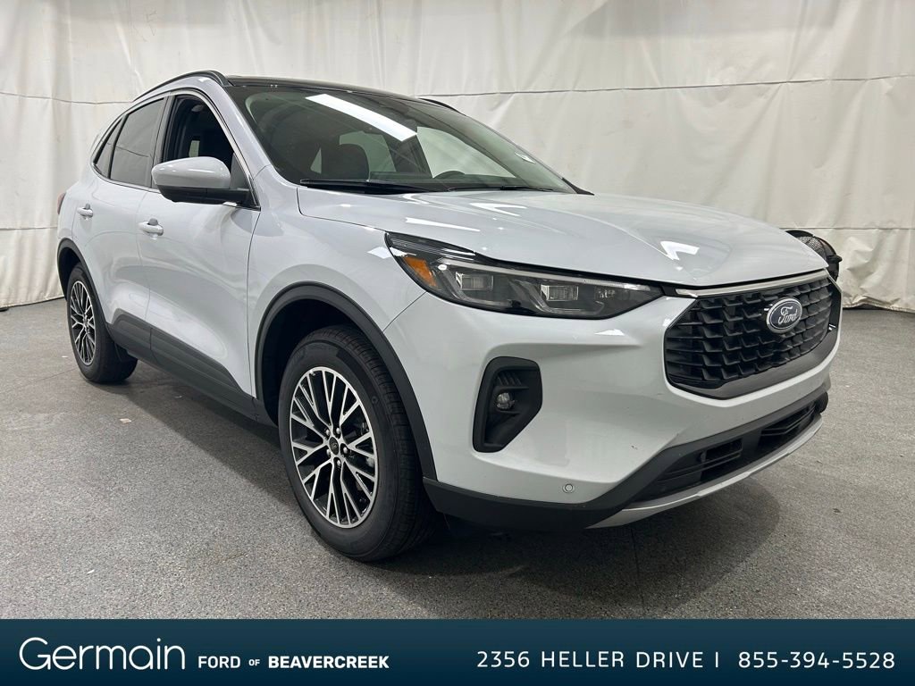 New 2025 Ford Escape SE w/ PHEV Premium Package