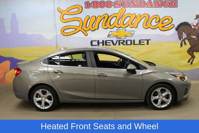 Used 2019 Chevrolet Cruze Premier FWD image 1