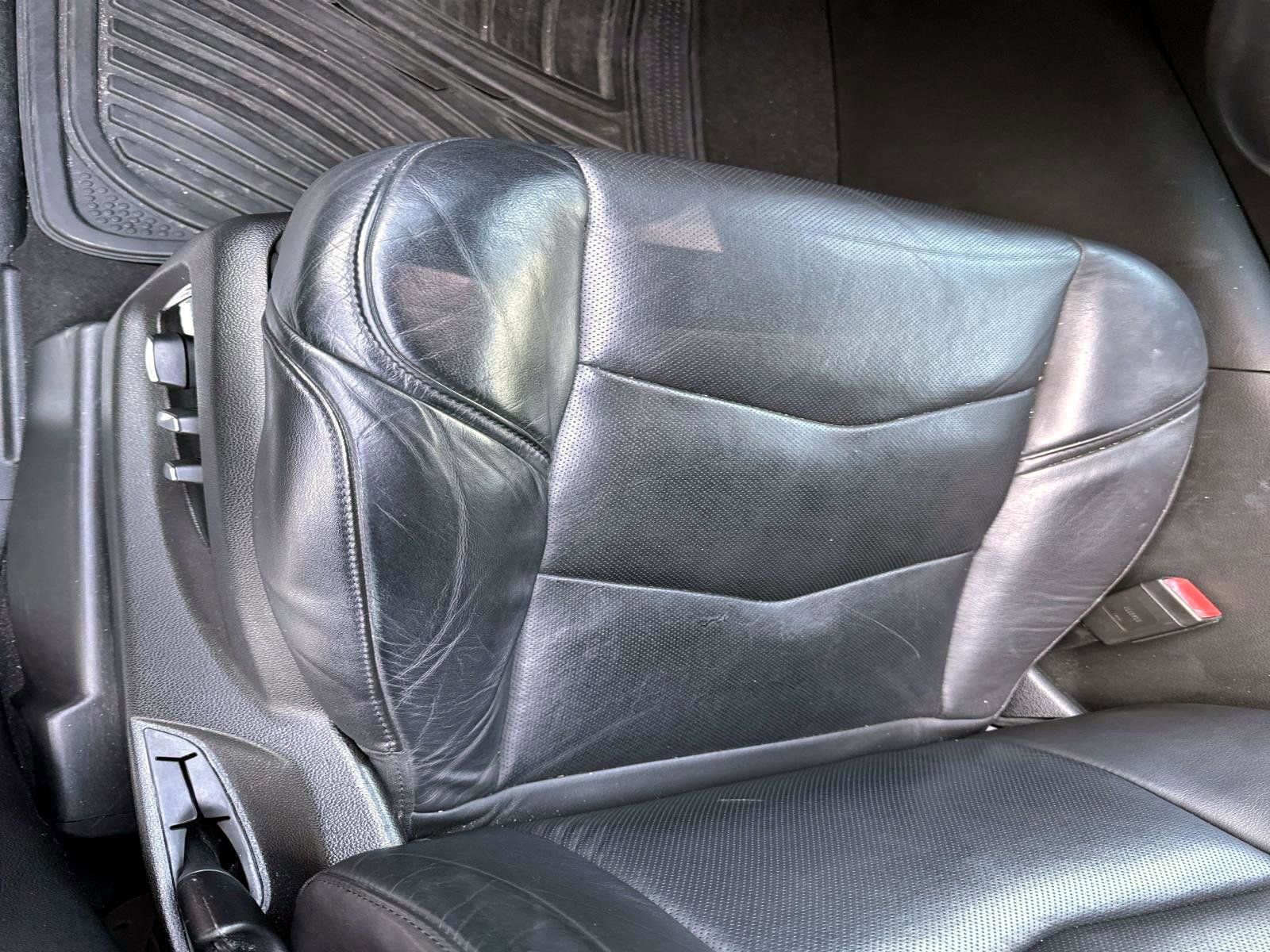 Used 2019 Cadillac Escalade ESV Premium Luxury image 9