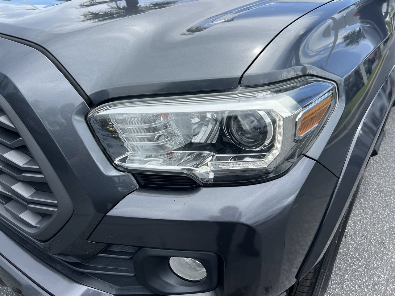 Used 2020 Toyota Tacoma TRD Sport AWD/4WD image 6