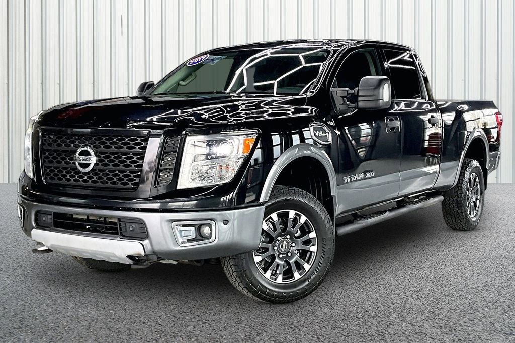 Used 2017 Nissan Titan PRO-4X image 3