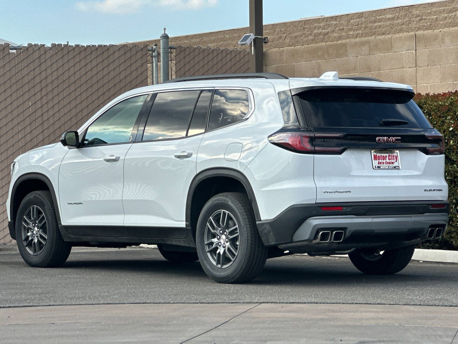 New 2026 GMC Acadia Elevation FWD image 6