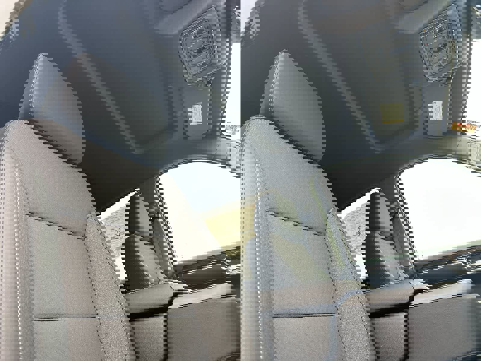 New 2026 GMC Sierra 1500 SLE w/ Preferred Package image 15