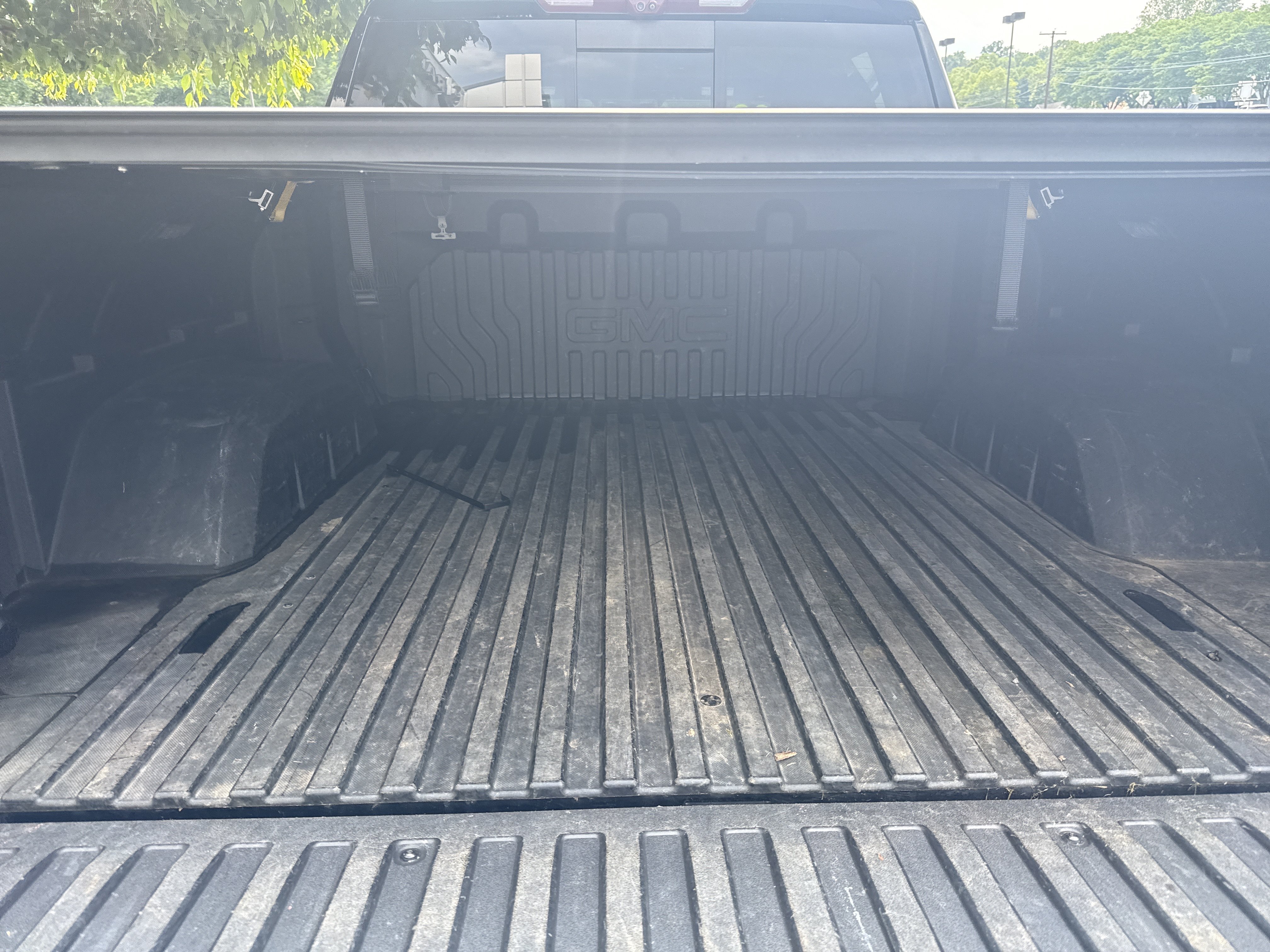 Used 2020 GMC Sierra 1500 AT4 w/ AT4 Premium Package AWD/4WD image 5