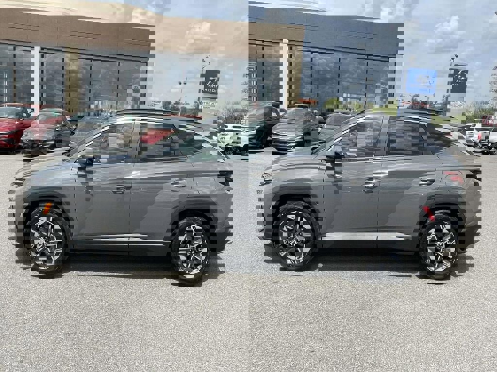 New 2026 Hyundai Tucson SEL image 2