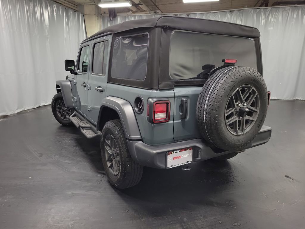 Used 2024 Jeep Wrangler Sport S image 6