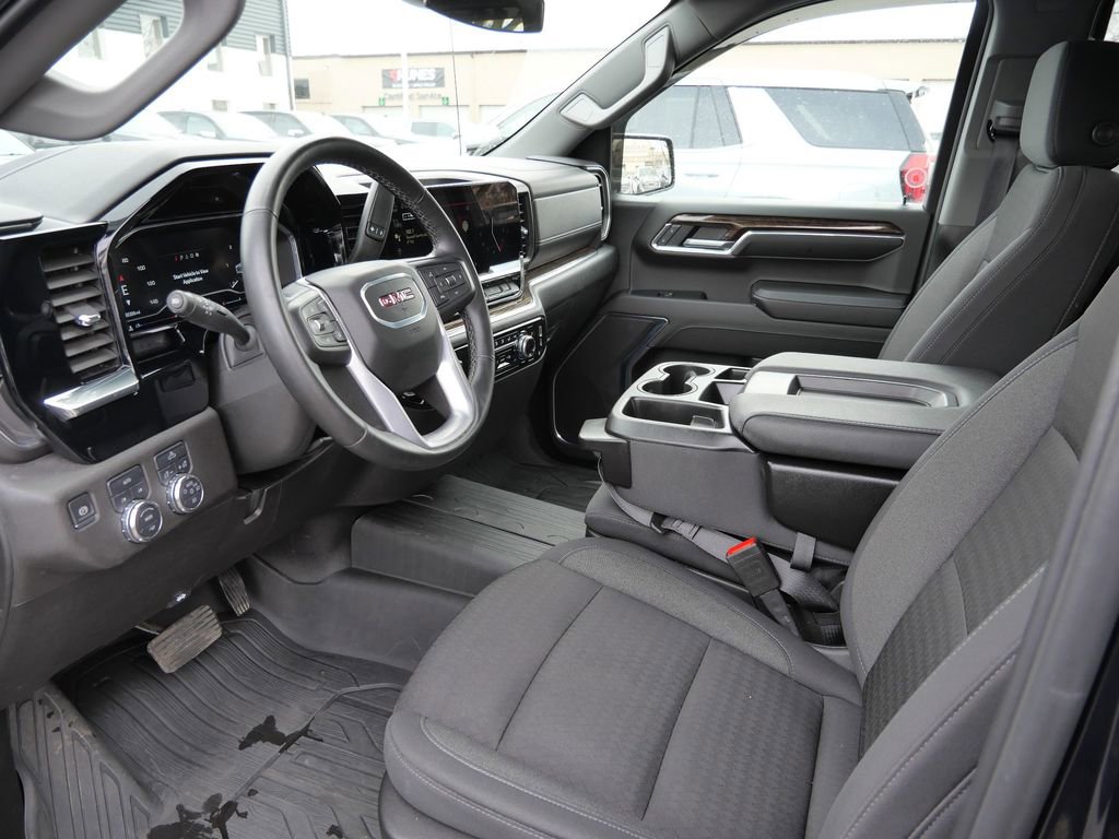 Used 2024 GMC Sierra 1500 Elevation image 28