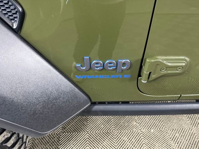 Used 2023 Jeep Wrangler Unlimited w/ Convenience Group image 10