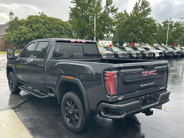 Used 2024 GMC Sierra 2500 AT4 w/ AT4 Preferred Package AWD/4WD image 7