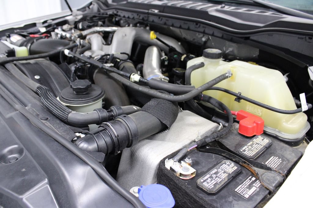 Certified 2022 Ford F250 Limited AWD/4WD image 13