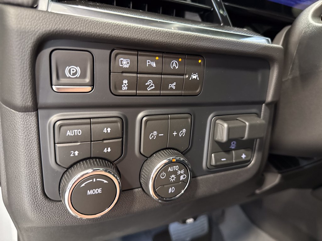 New 2026 Chevrolet Tahoe RST w/ Comfort Package AWD/4WD image 11
