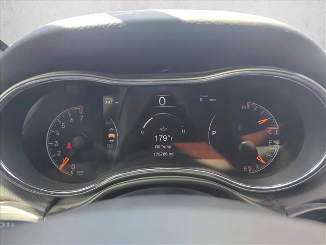 Used 2019 Jeep Grand Cherokee Laredo w/ Laredo X Package image 6