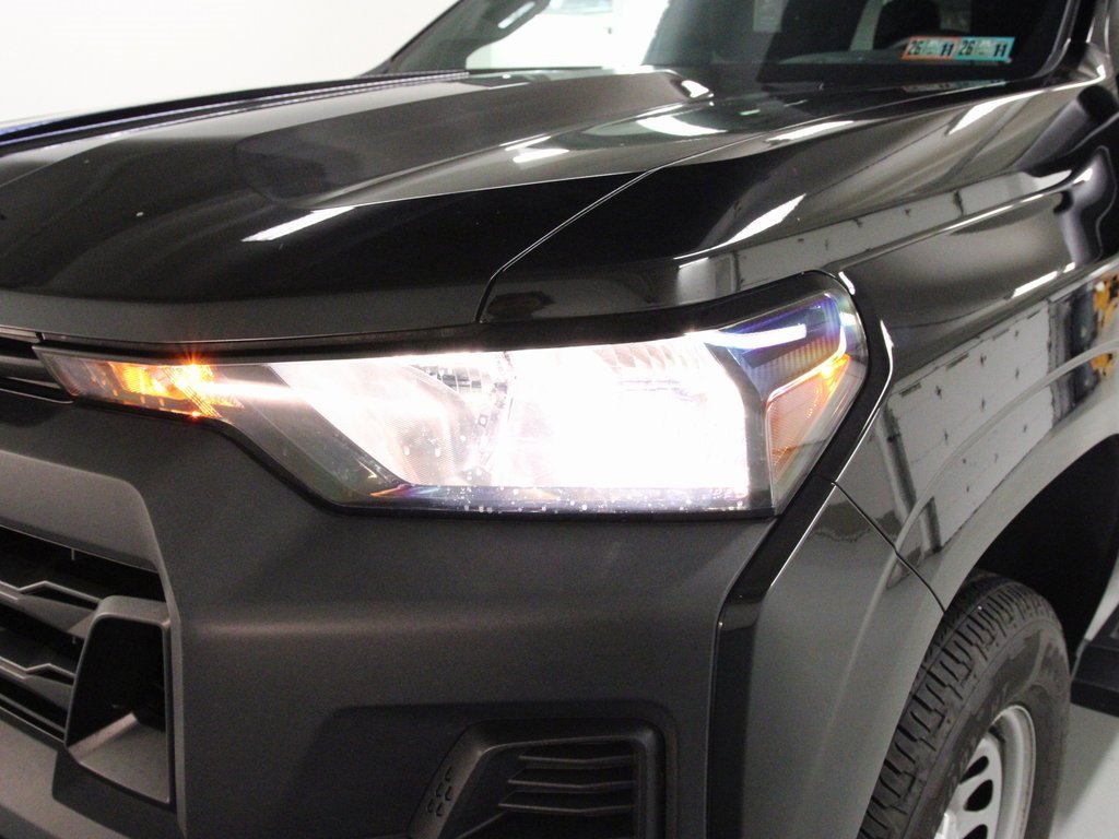 Used 2023 Chevrolet Colorado W/T image 10