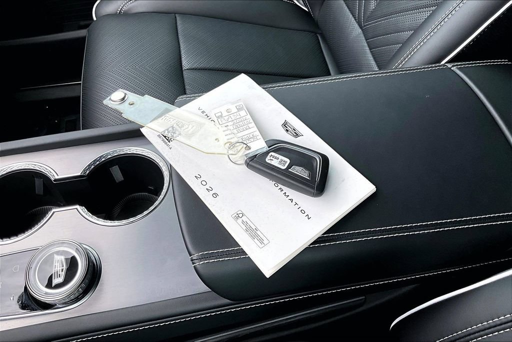 Used 2026 Cadillac Vistiq Platinum w/ LPO, Floor Liner Package AWD/4WD image 36