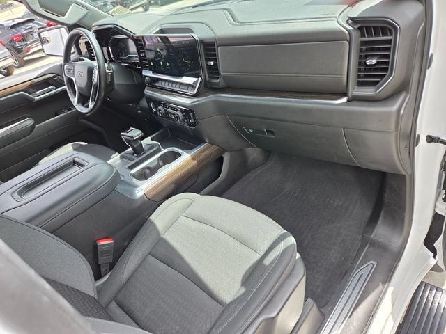 Certified 2022 Chevrolet Silverado 1500 RST AWD/4WD image 16